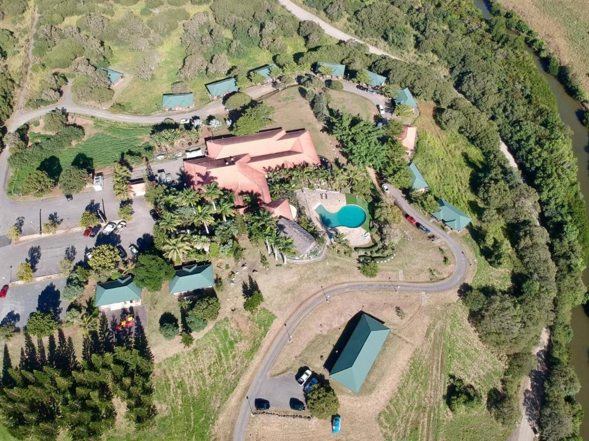 Rivland Resort Païta エクステリア 写真