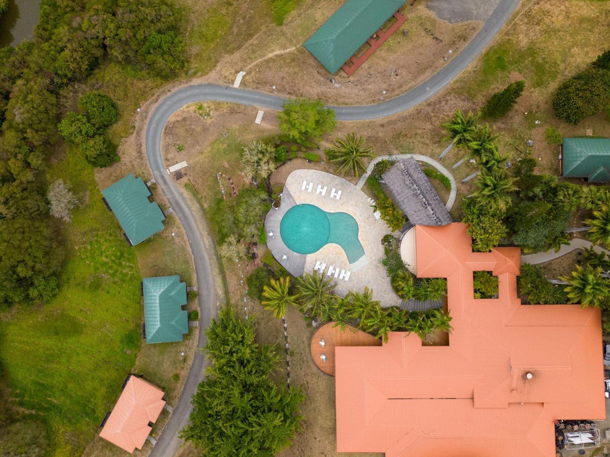 Rivland Resort Païta エクステリア 写真