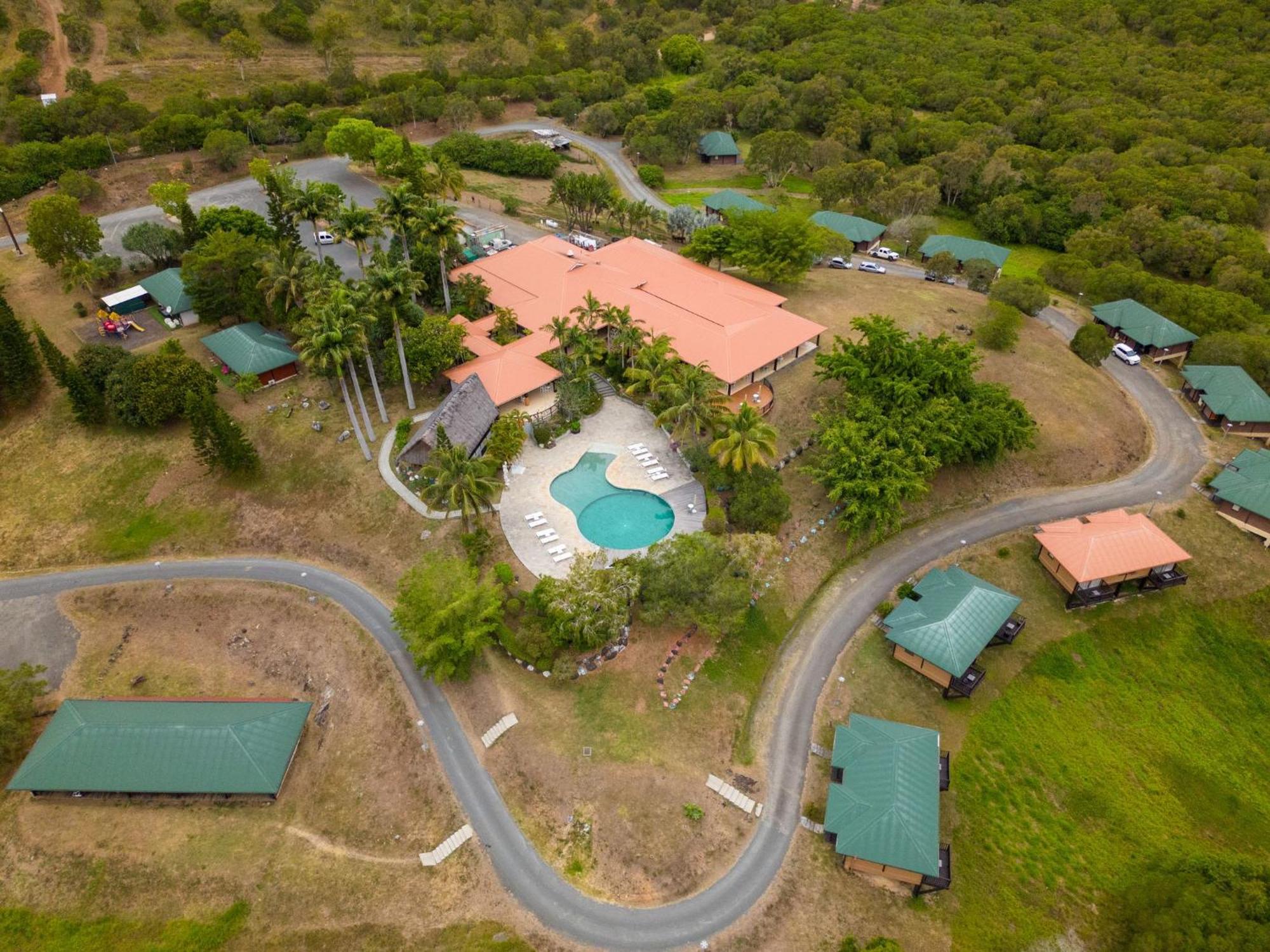 Rivland Resort Païta エクステリア 写真